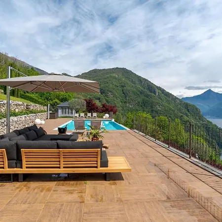 Rosa - Plesio By Lovecomo *