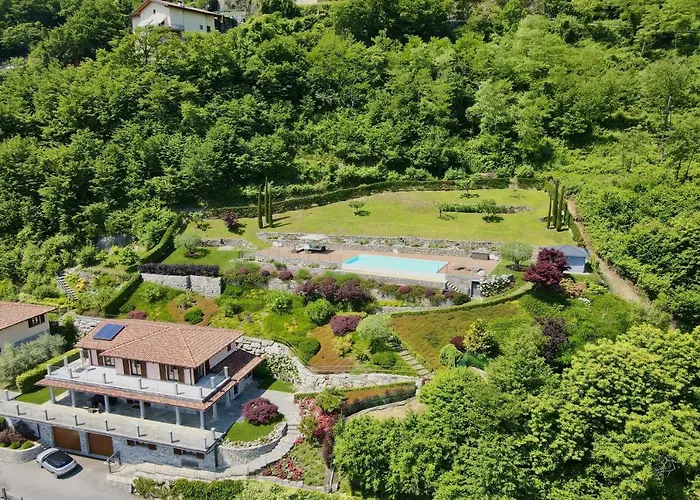 Rosa - Plesio By Lovecomo * Barna