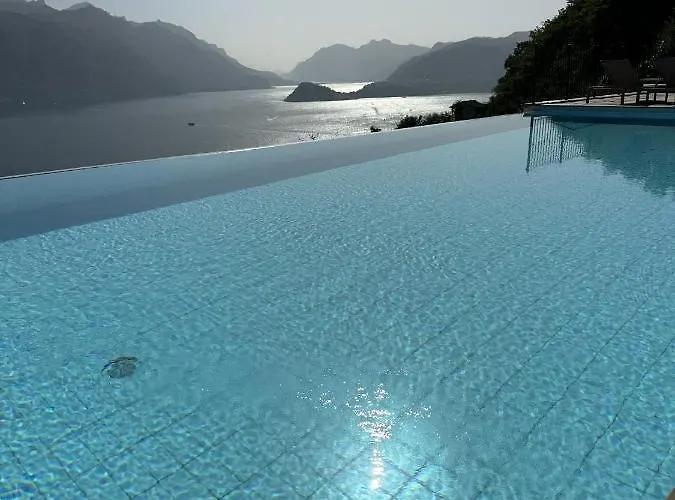 Rosa - Plesio By Lovecomo