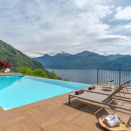 Rosa - Plesio By Lovecomo *